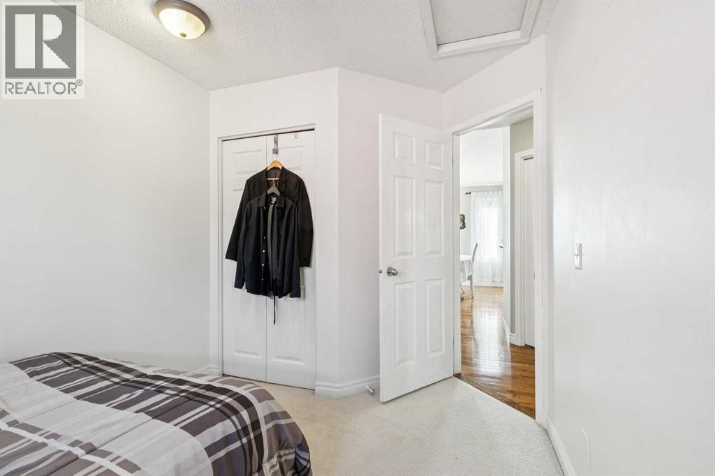 65 Shawinigan Way SW — photo 21