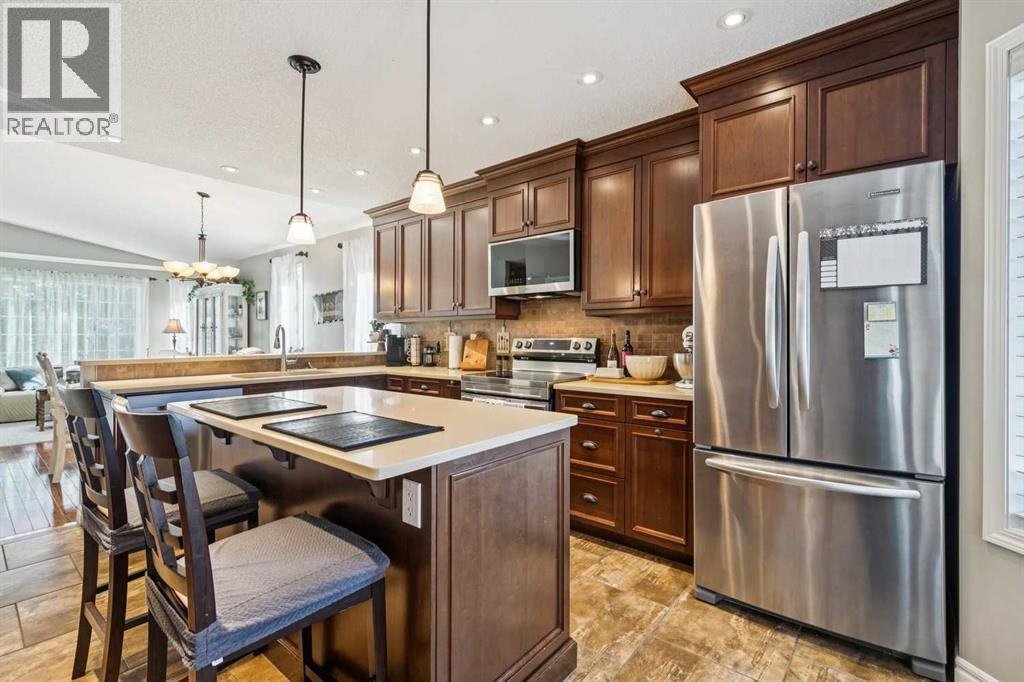 65 Shawinigan Way SW — photo 12