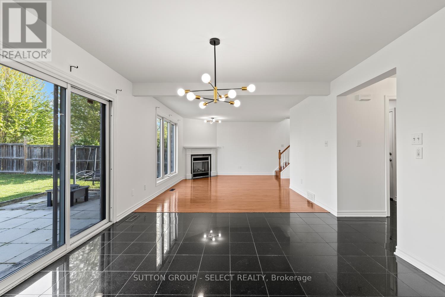 176 BUTTERCUP COURT - 12