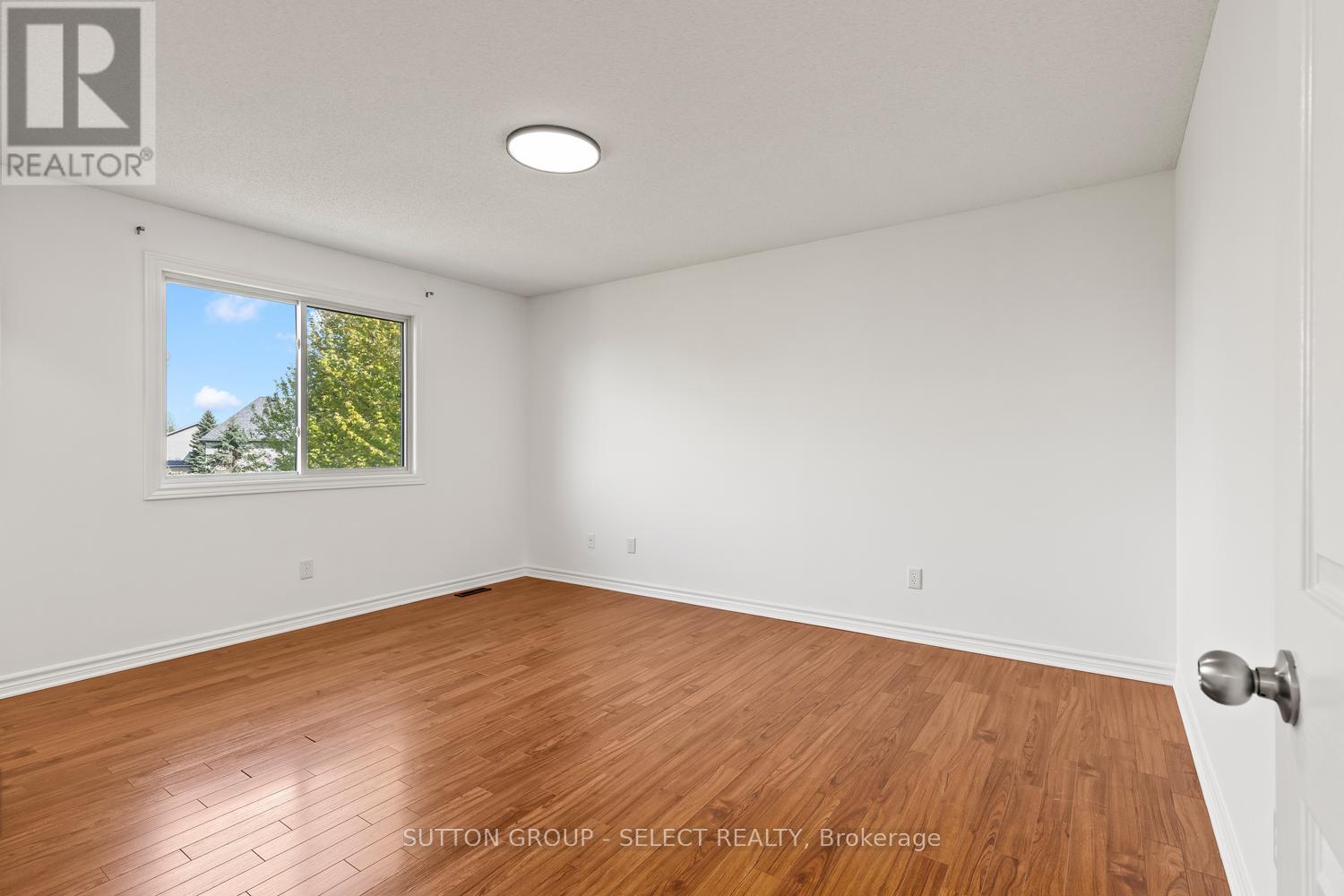176 BUTTERCUP COURT - 18