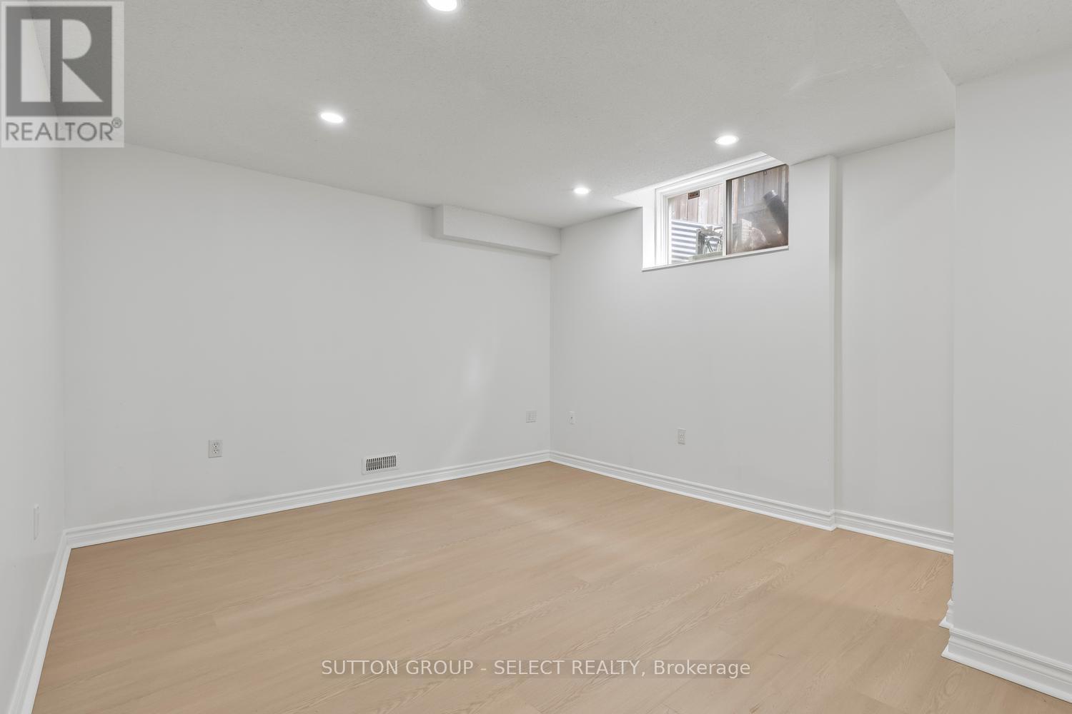 176 BUTTERCUP COURT - 46