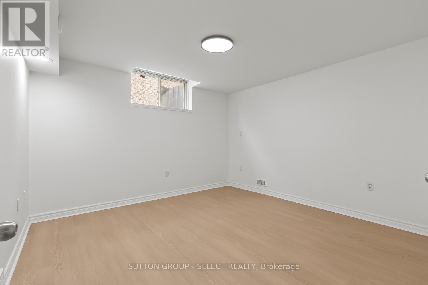 176 BUTTERCUP COURT - 47