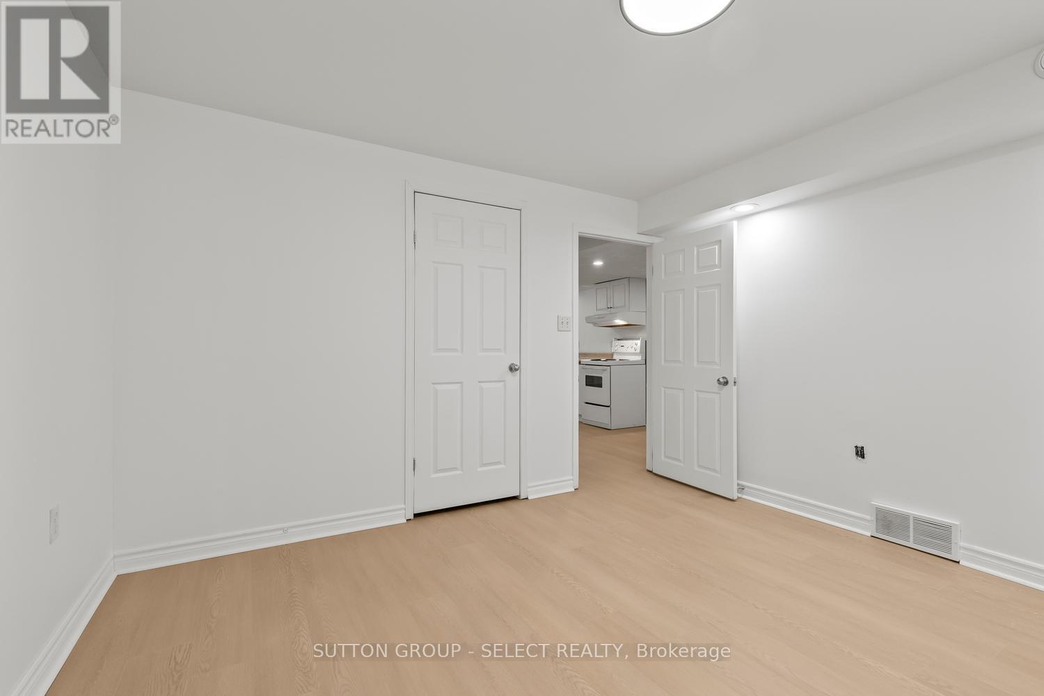 176 BUTTERCUP COURT - 48