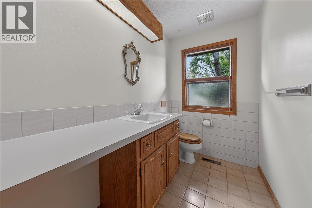 2376 Ruault Road, Invermere