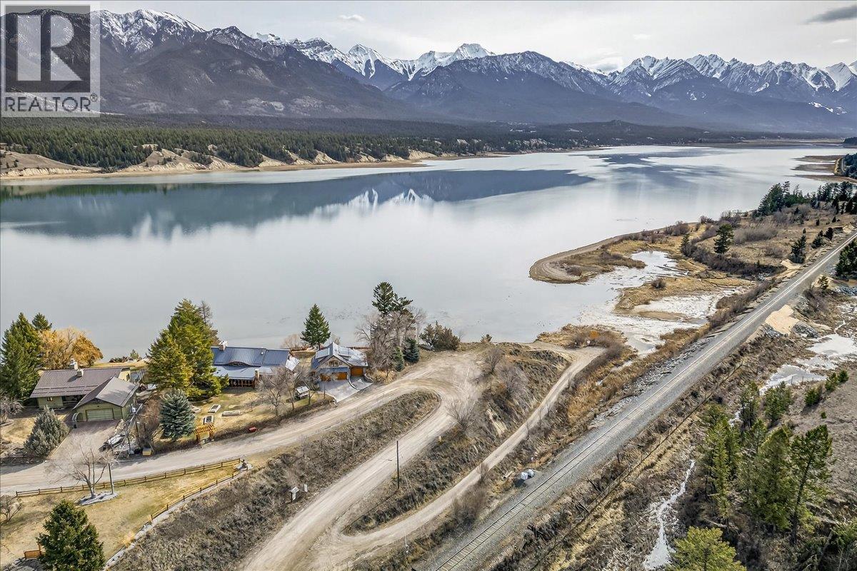 2376 Ruault Road, Invermere