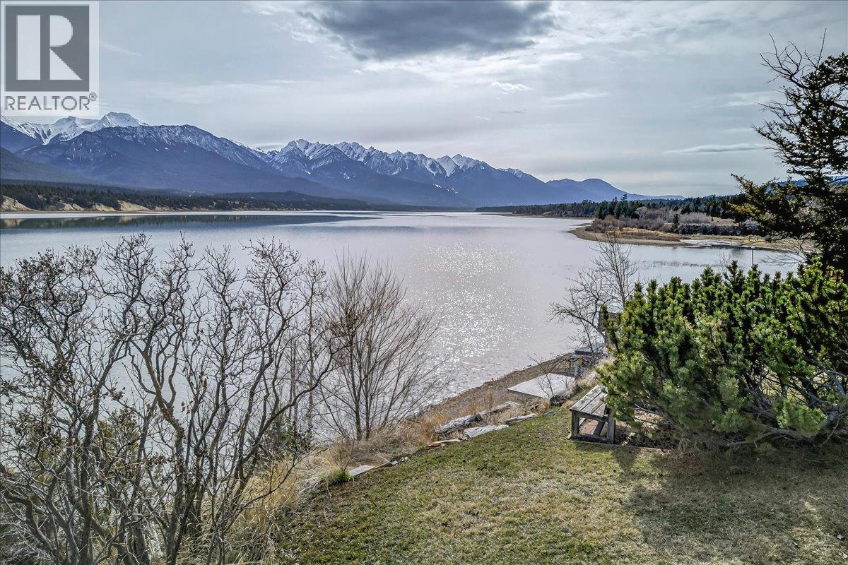 2376 Ruault Road, Invermere