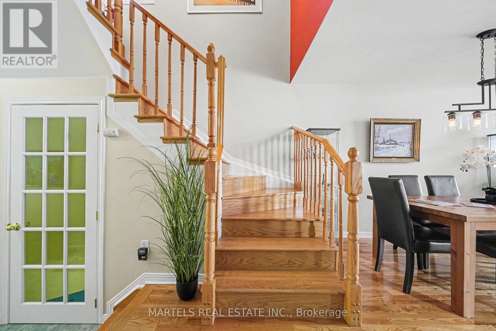 919 MARKWICK CRESCENT - 13