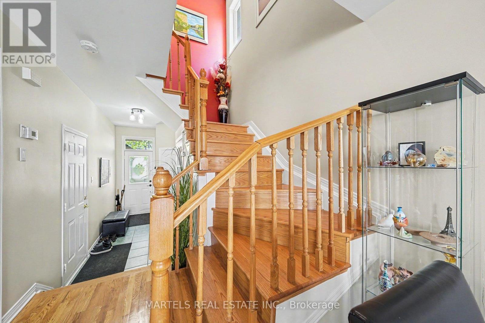 919 MARKWICK CRESCENT - 14