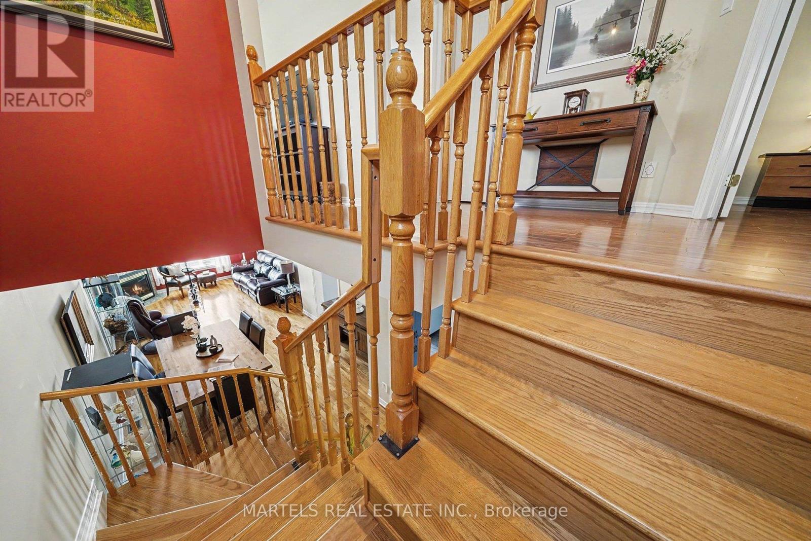 919 MARKWICK CRESCENT - 15