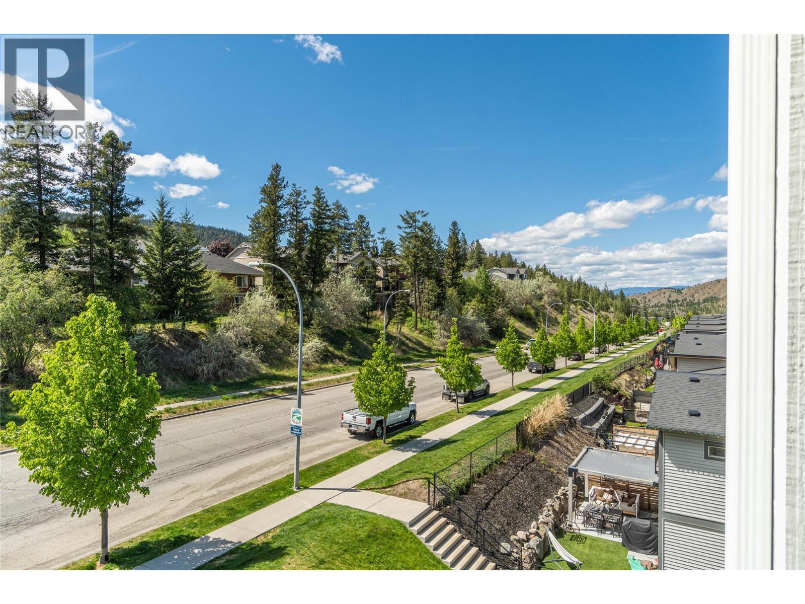 #312 1880 HUGH ALLAN Drive - 17