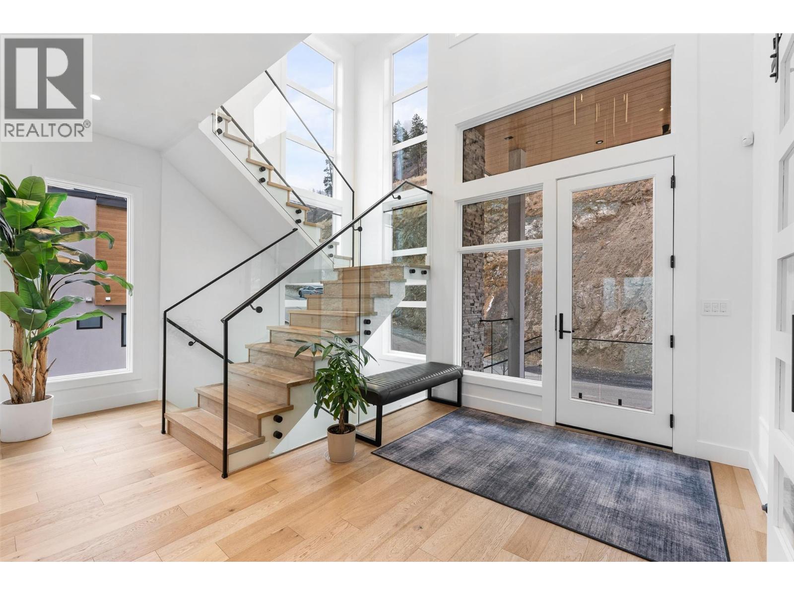 541 Clifton Court, Kelowna