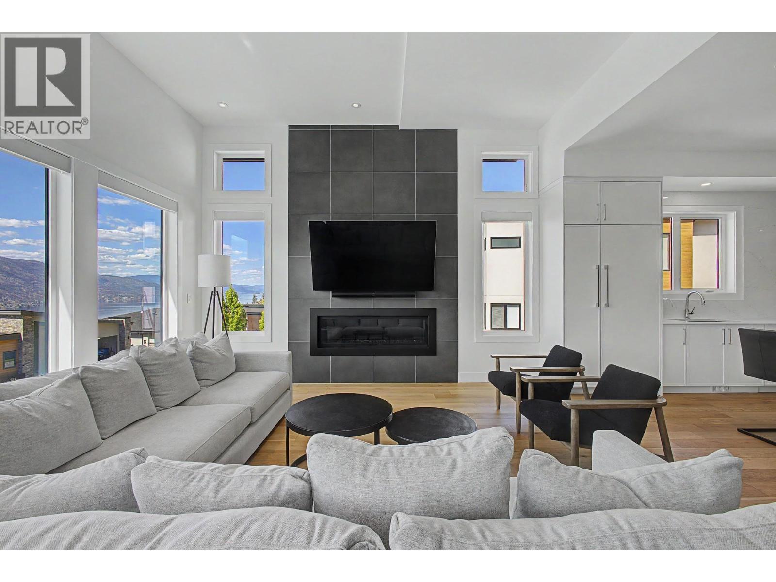 541 Clifton Court, Kelowna