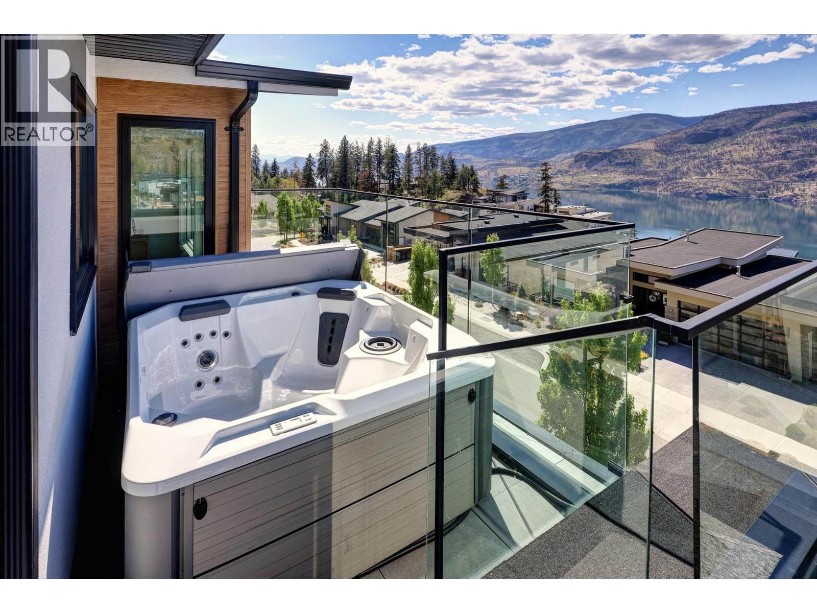 541 Clifton Court, Kelowna