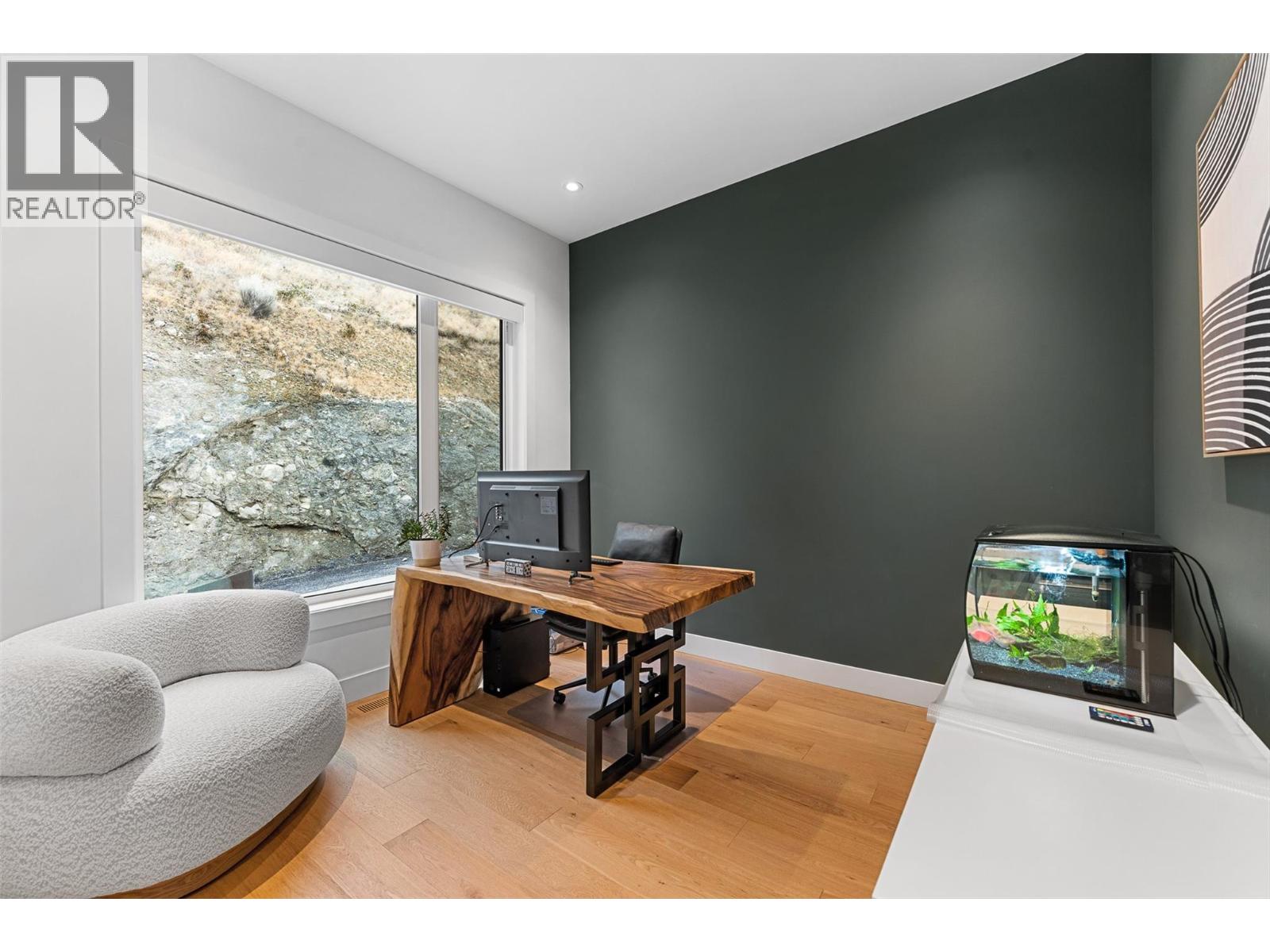 541 Clifton Court, Kelowna