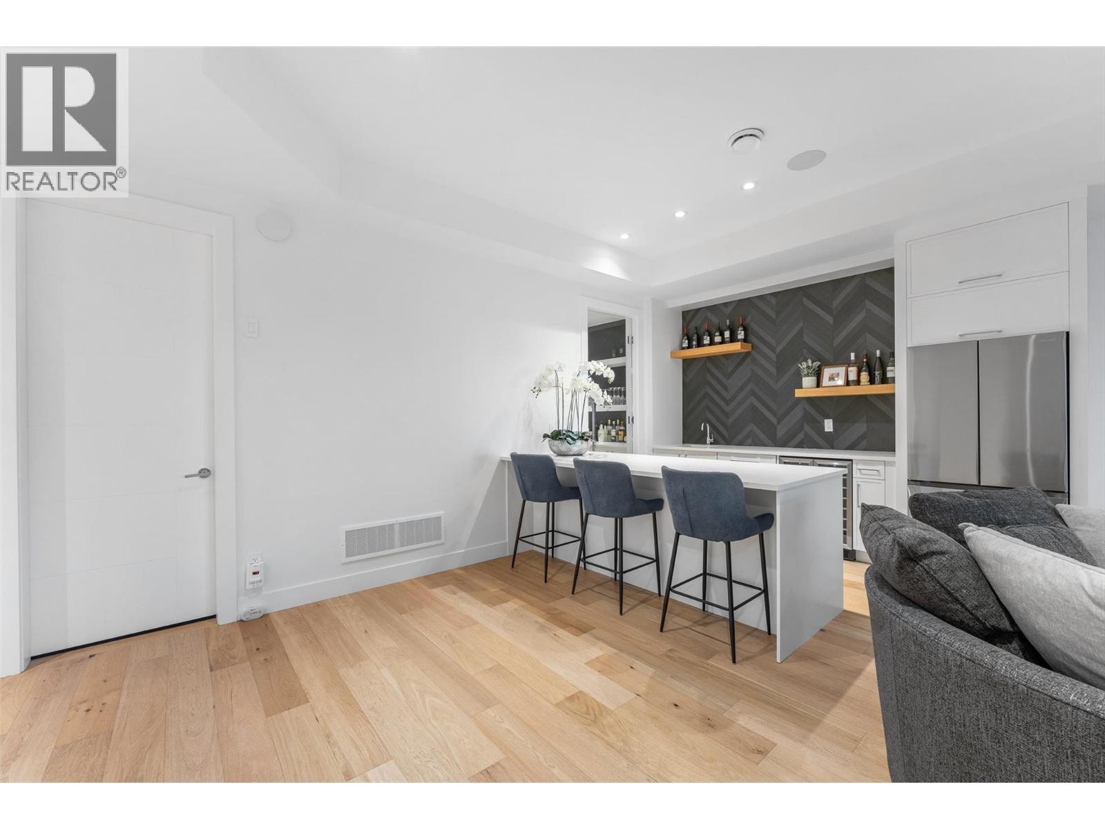 541 Clifton Court, Kelowna