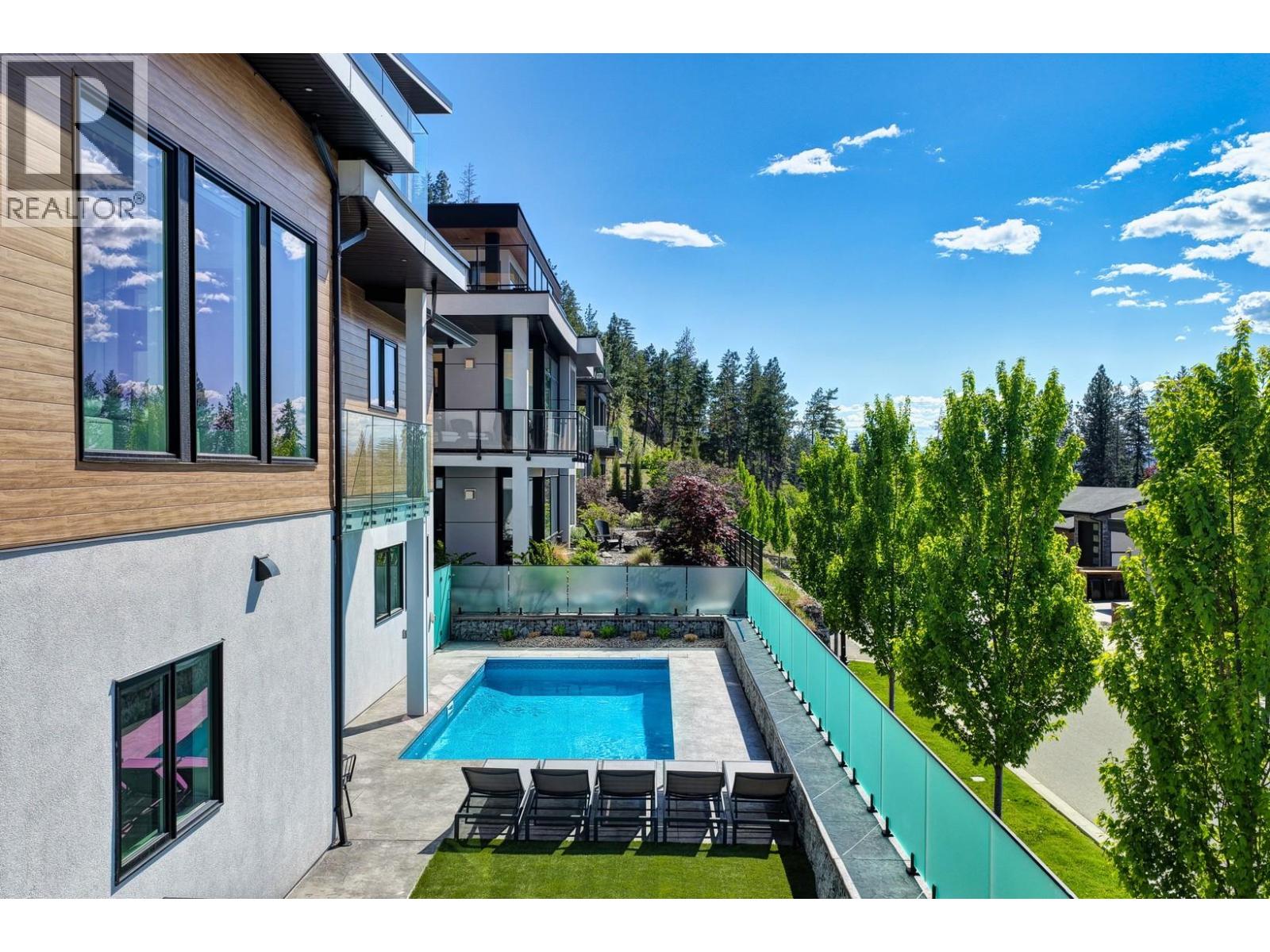 541 Clifton Court, Kelowna