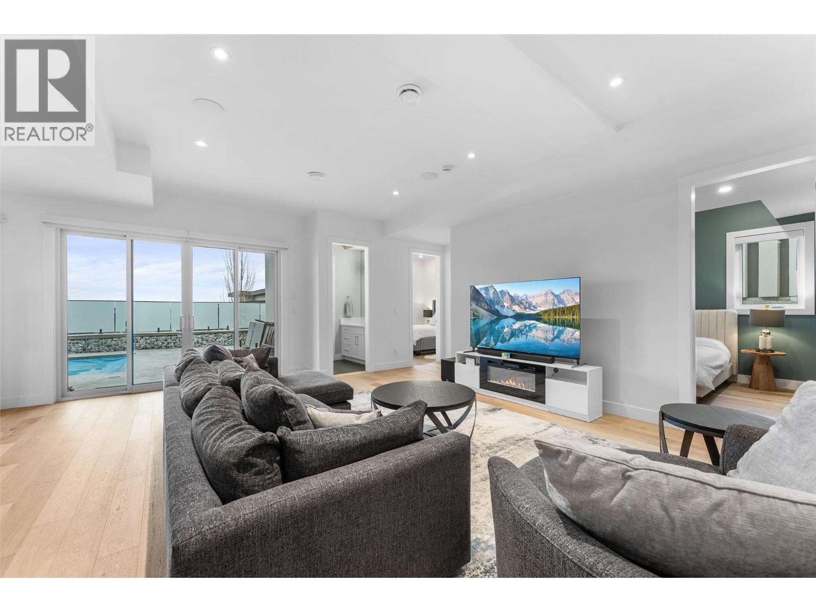 541 Clifton Court, Kelowna