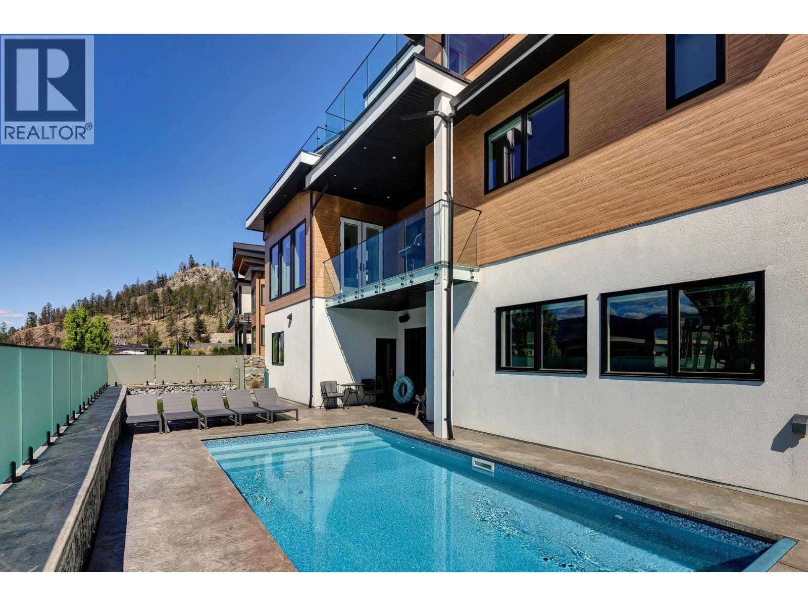 541 Clifton Court, Kelowna