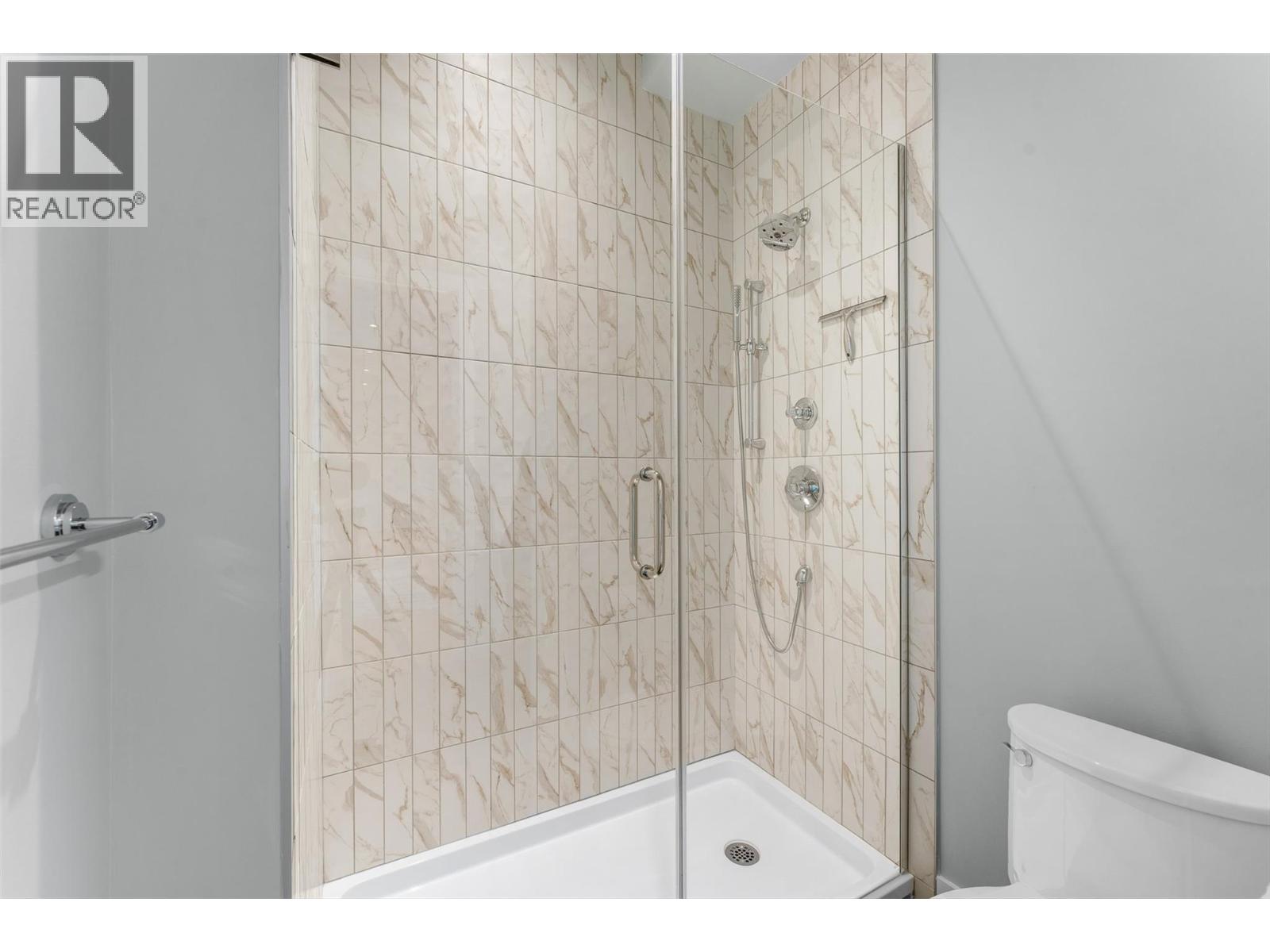 541 Clifton Court, Kelowna