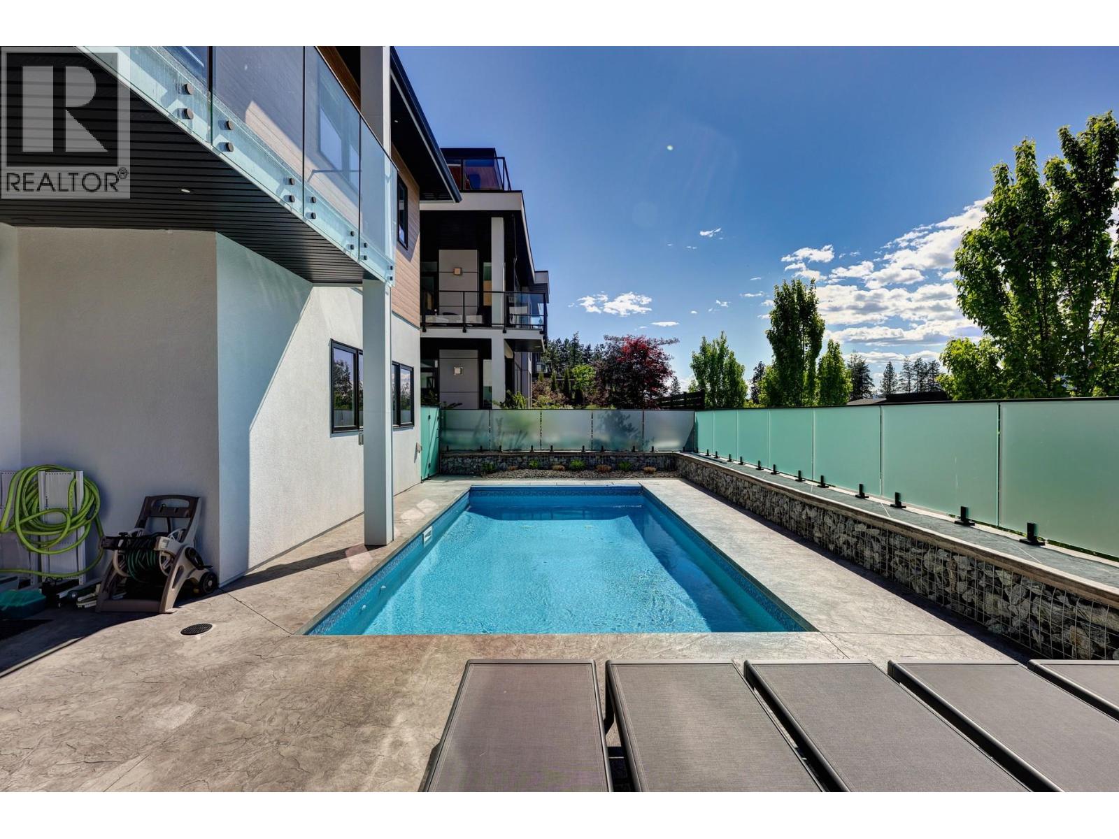 541 Clifton Court, Kelowna