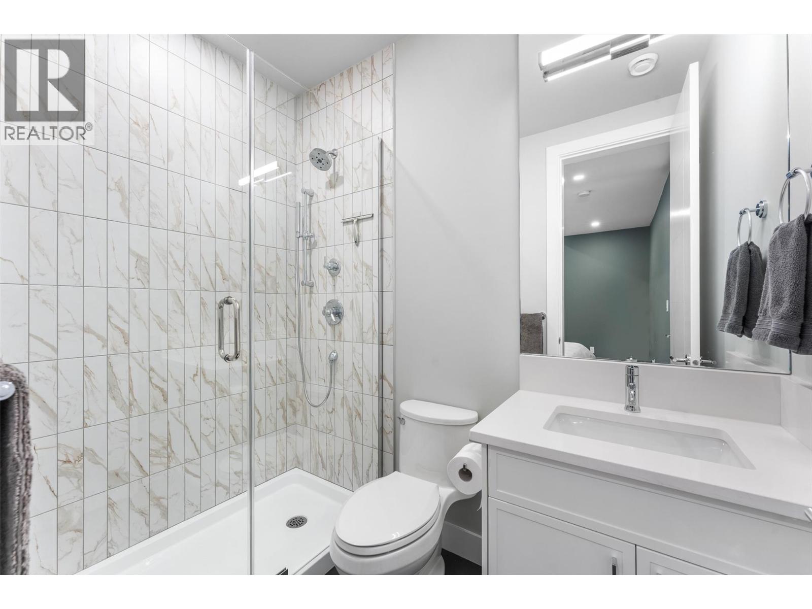 541 Clifton Court, Kelowna
