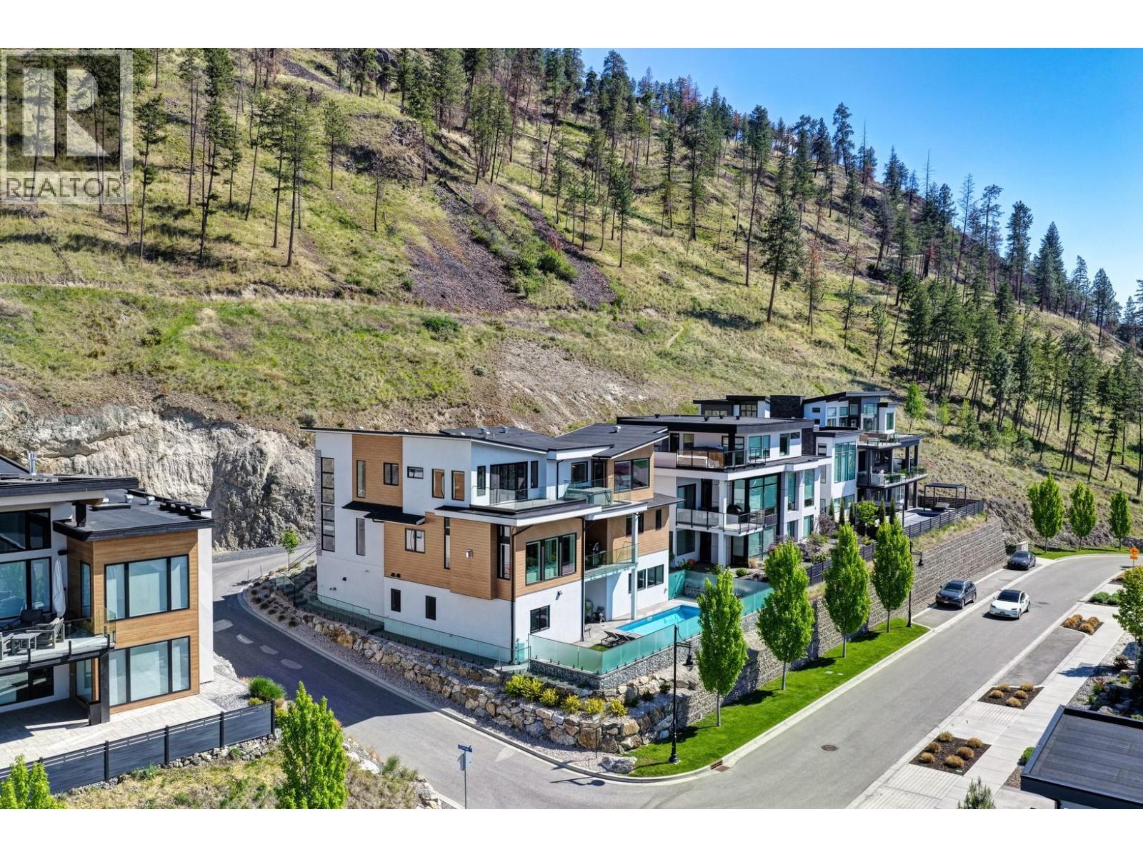 541 Clifton Court, Kelowna