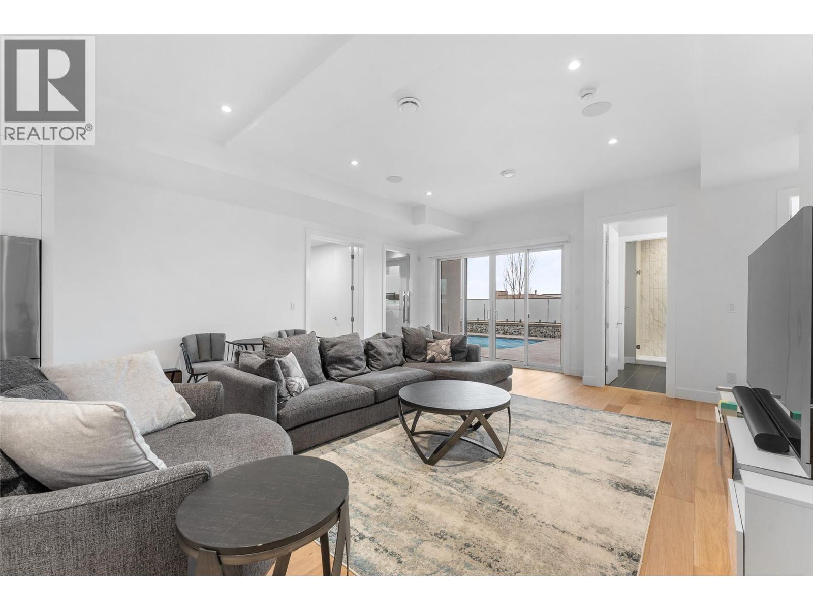 541 Clifton Court, Kelowna
