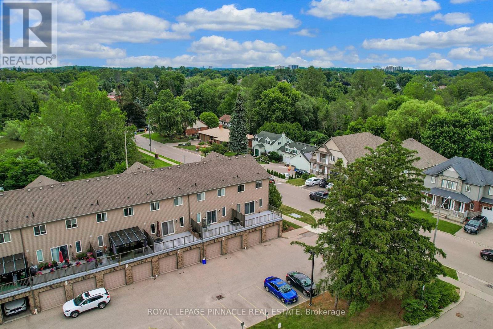 #3 275 OLD HURON ROAD - 42