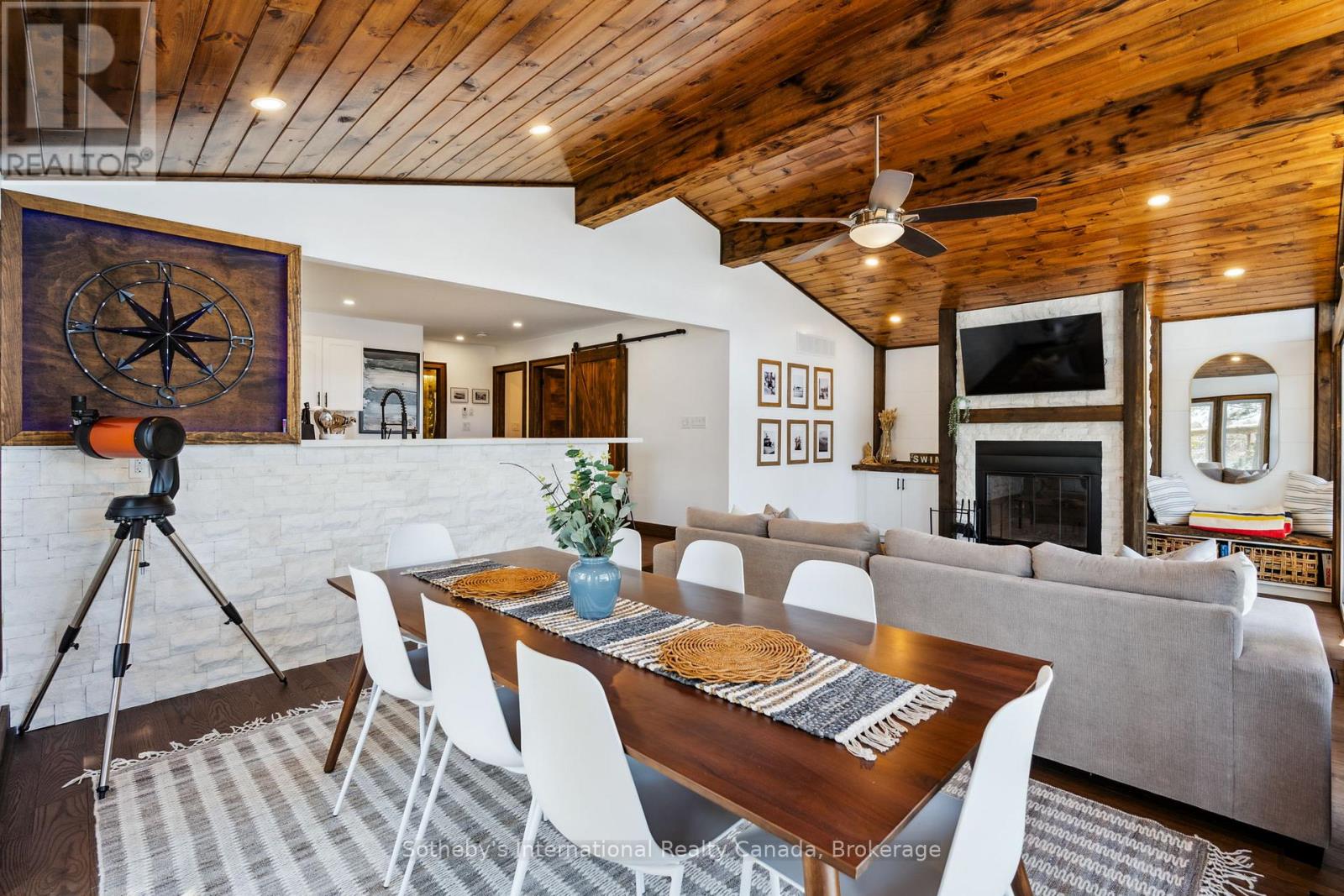 29 BEACHGROVE ISLAND 33LM - 20