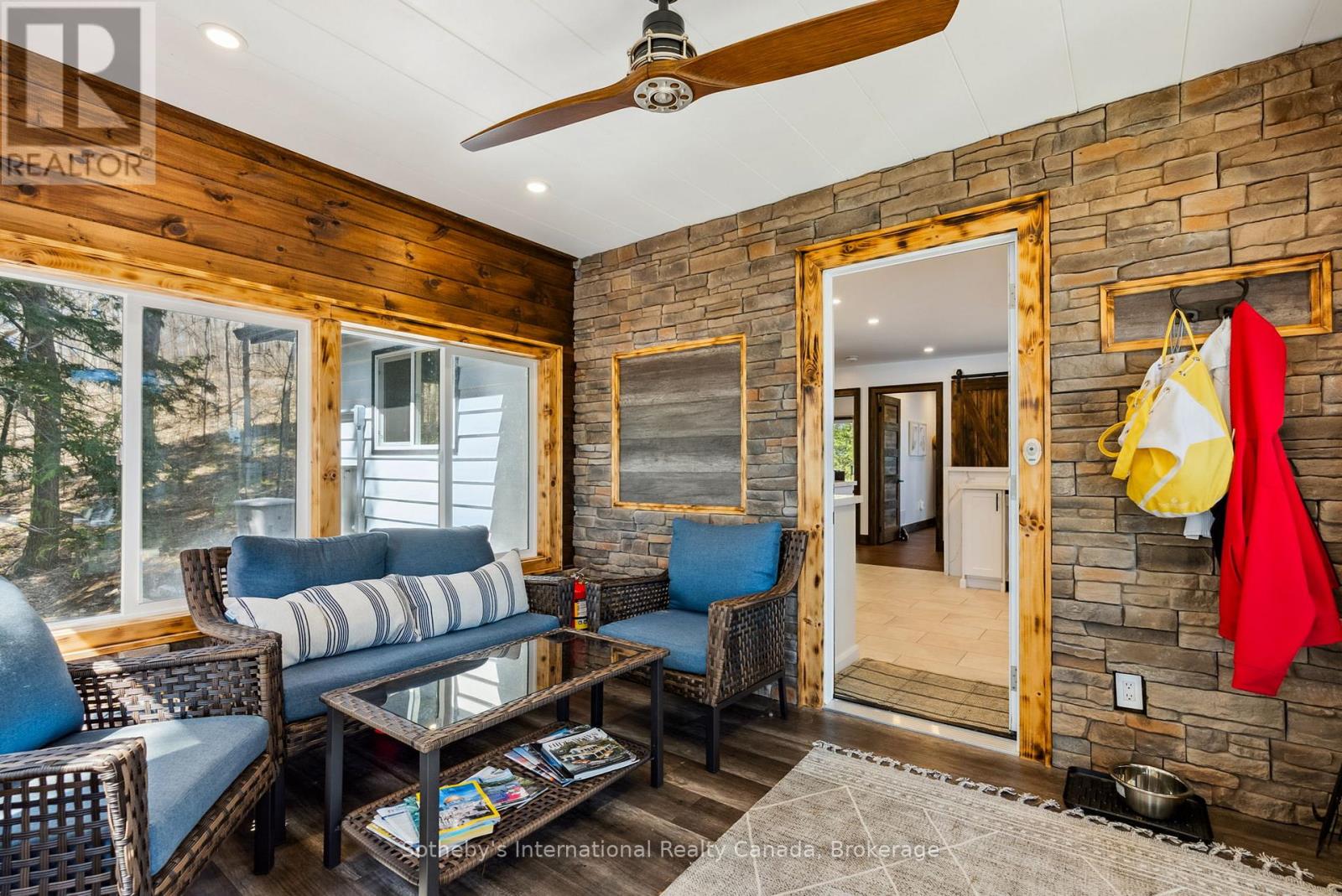 29 BEACHGROVE ISLAND 33LM - 7