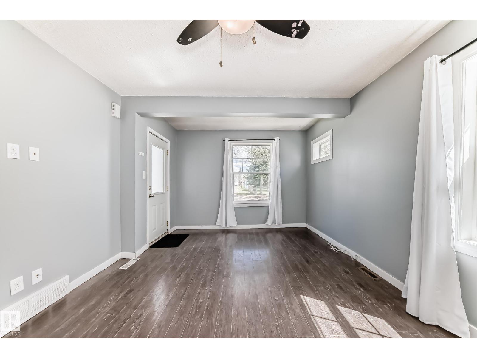 11942 62 ST NW, Edmonton
