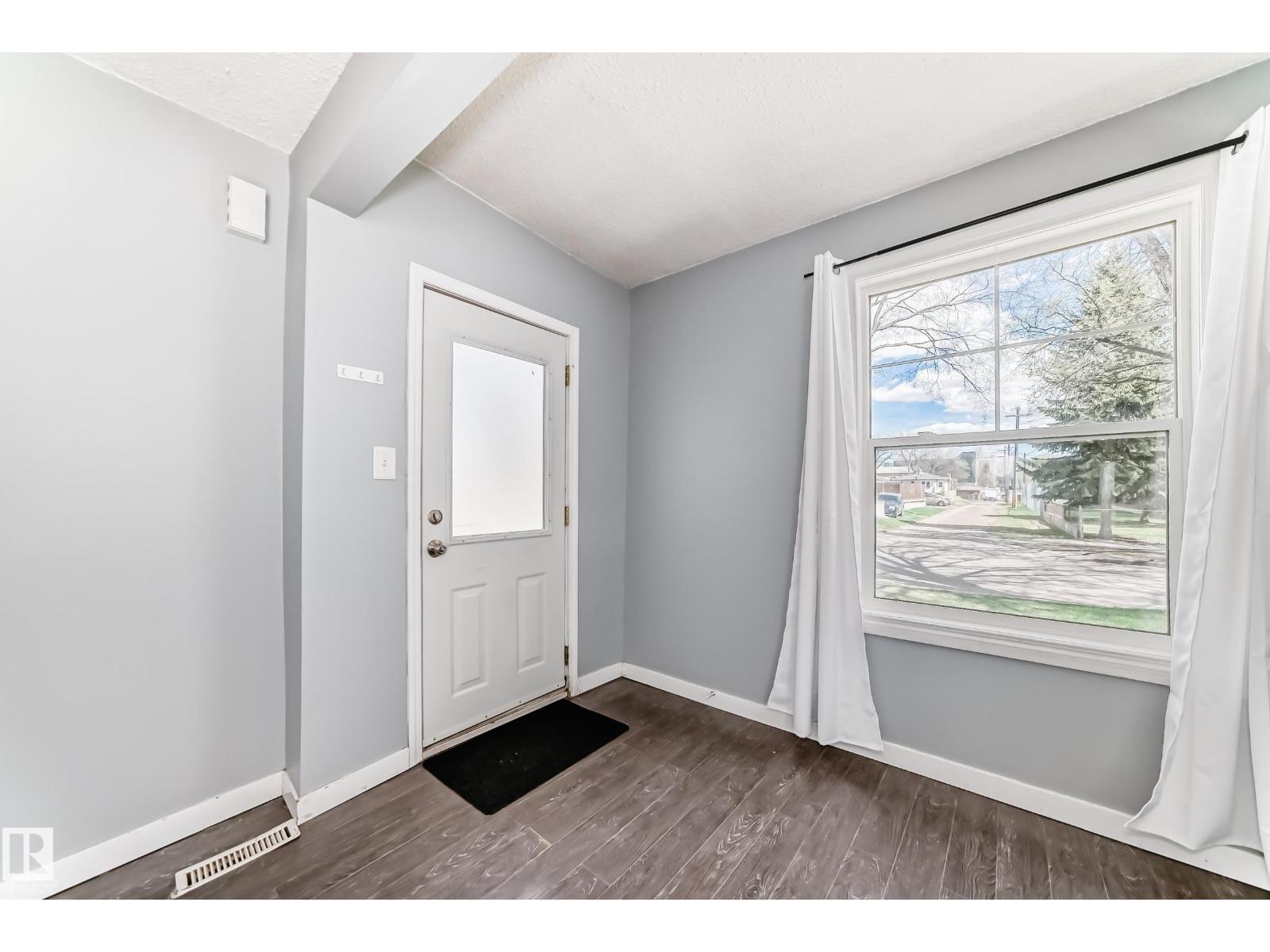 11942 62 ST NW, Edmonton