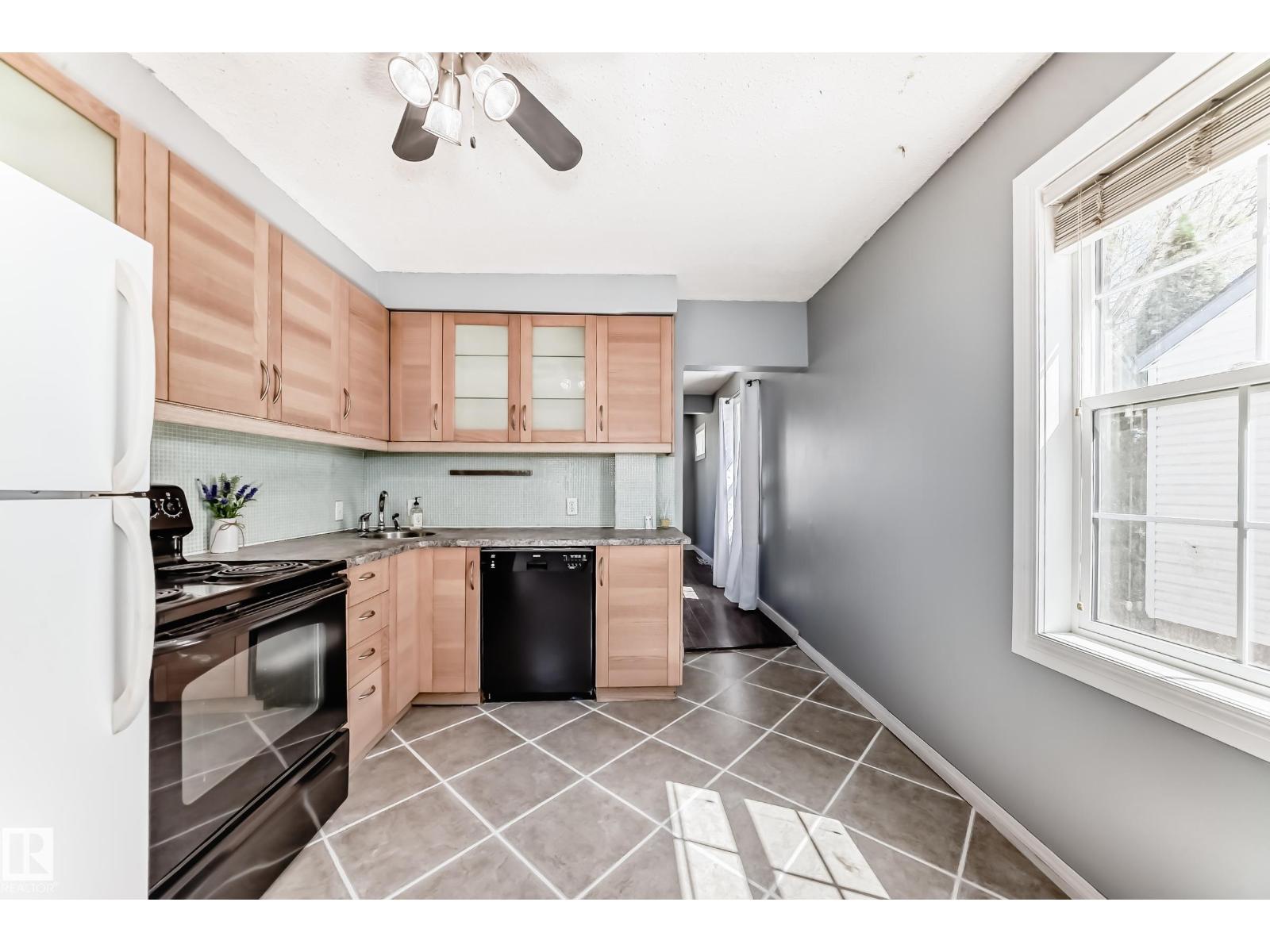 11942 62 ST NW, Edmonton