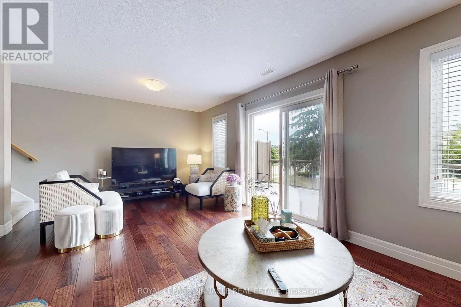#3 275 OLD HURON ROAD - 13