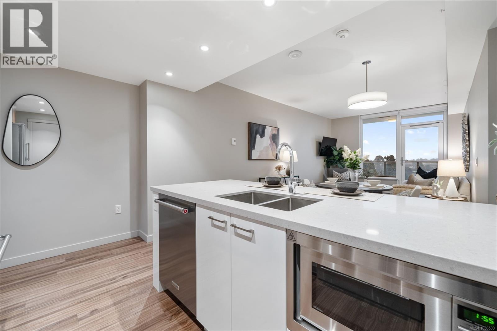 1104 777 Belleville Street, Victoria