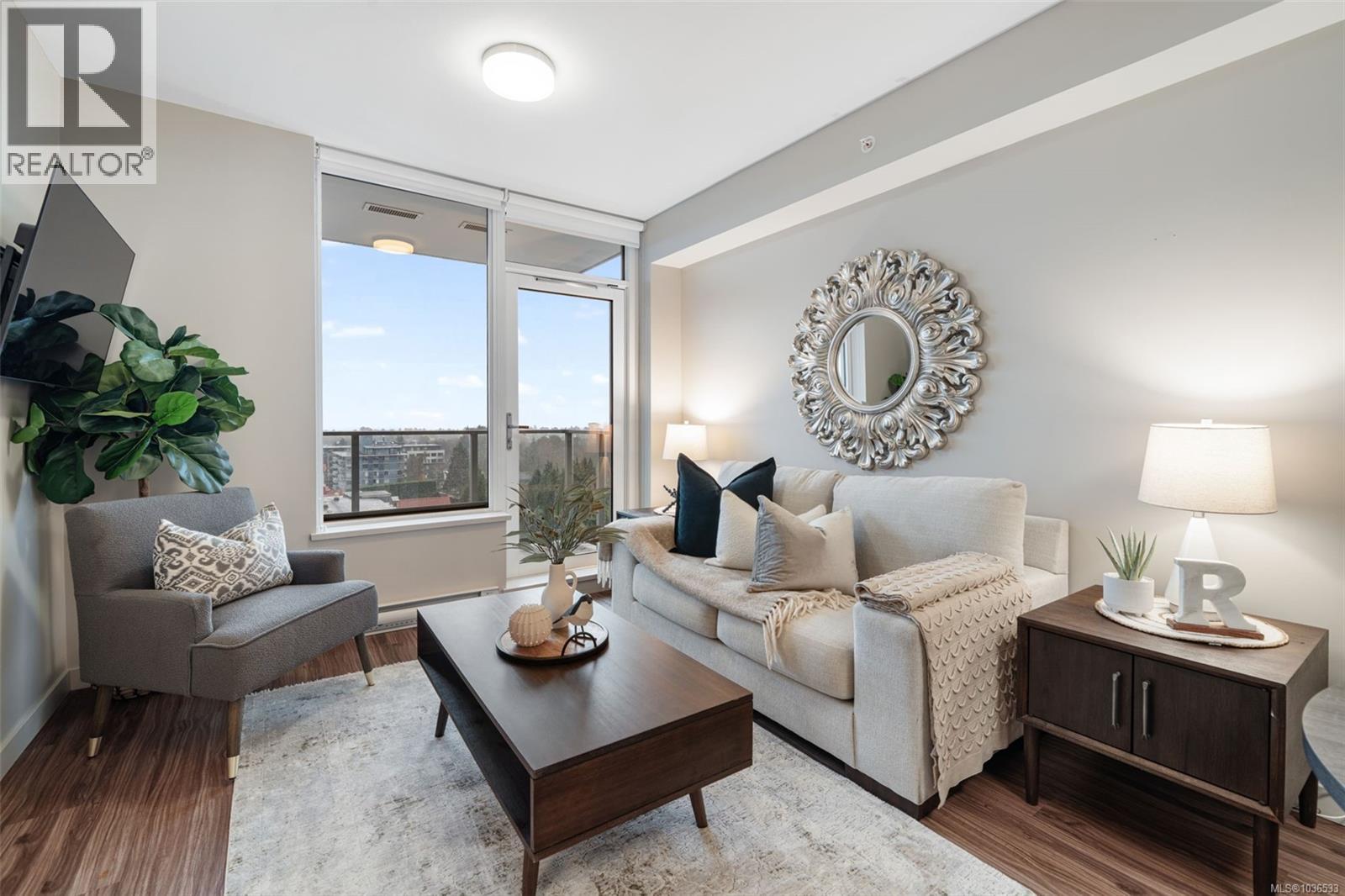 #1104 777 Belleville St - 6