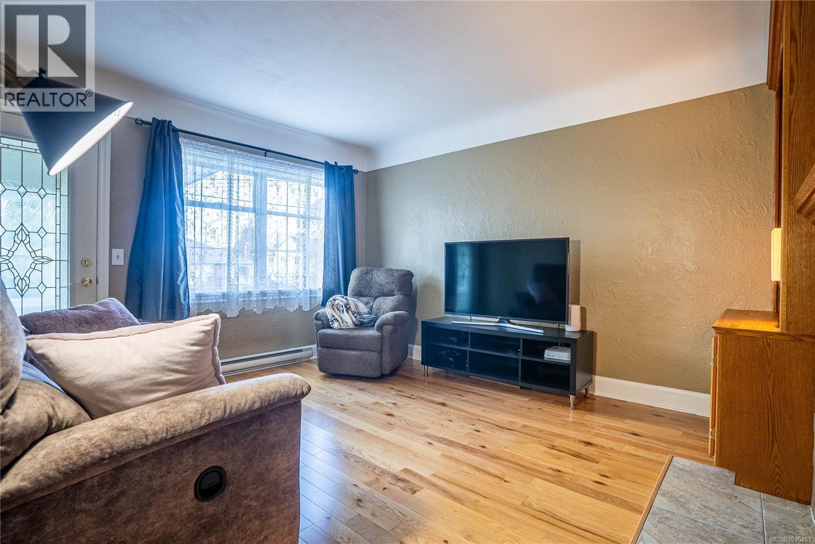 3165 Wascana St - 4