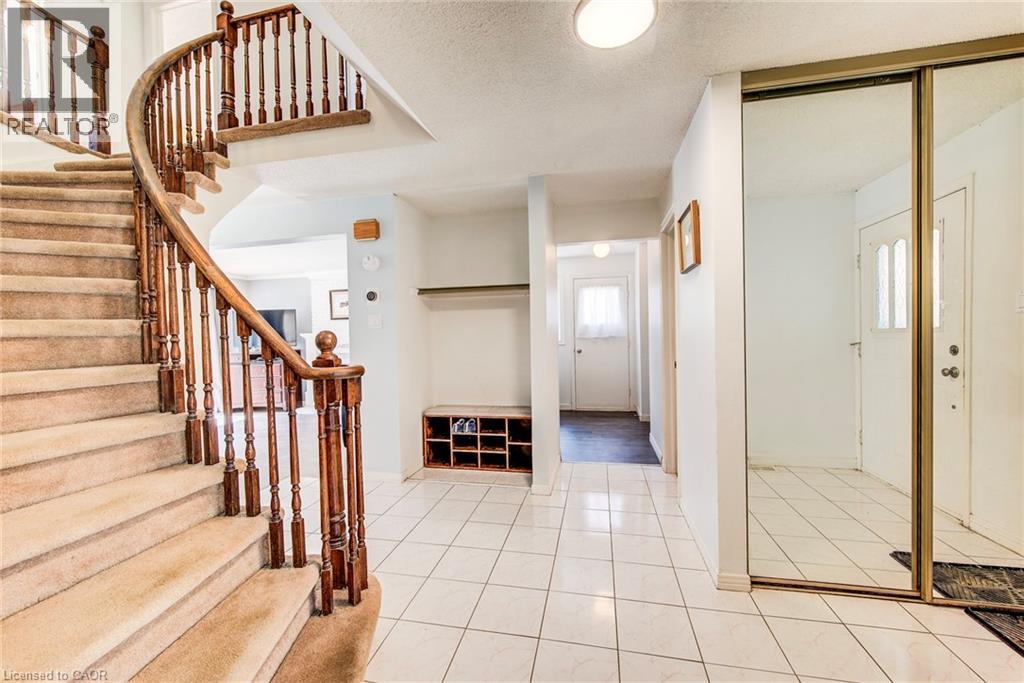 13 GATEVIEW Drive, Waterloo, Ontario, N2T1A3 — Photo 17