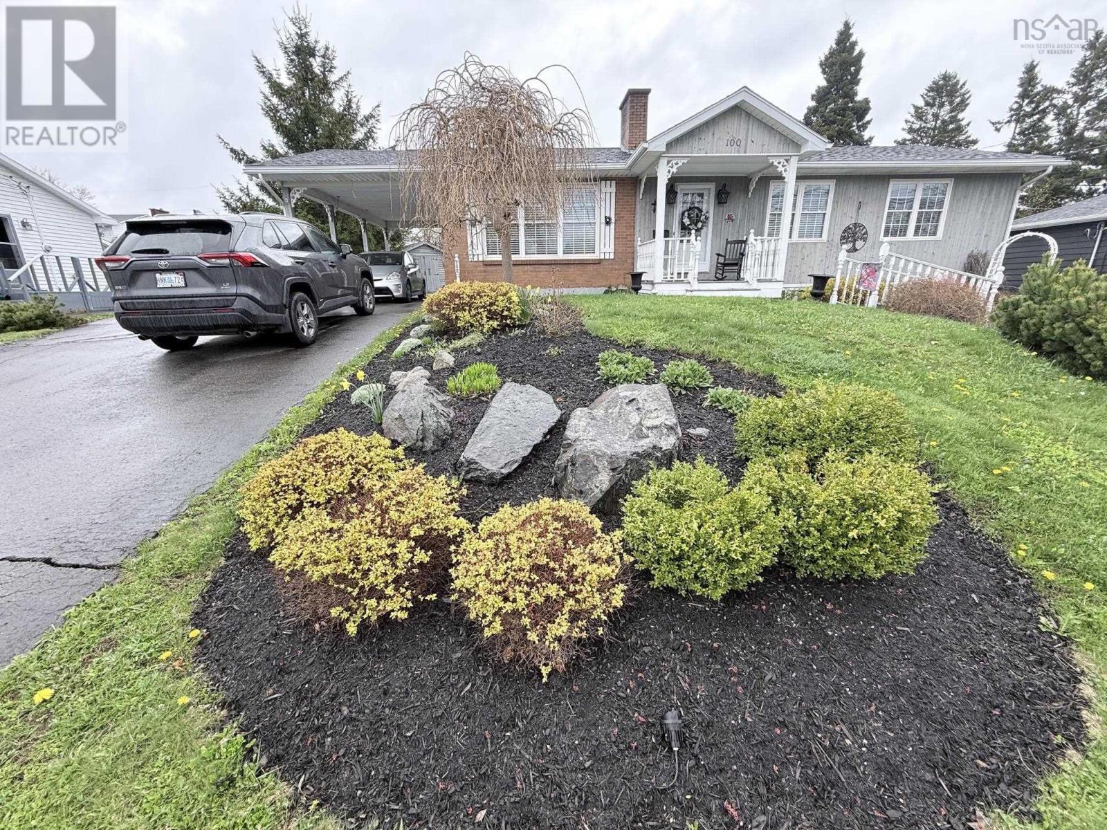 Property 25 of 26 of 100 ChurchHill Drive