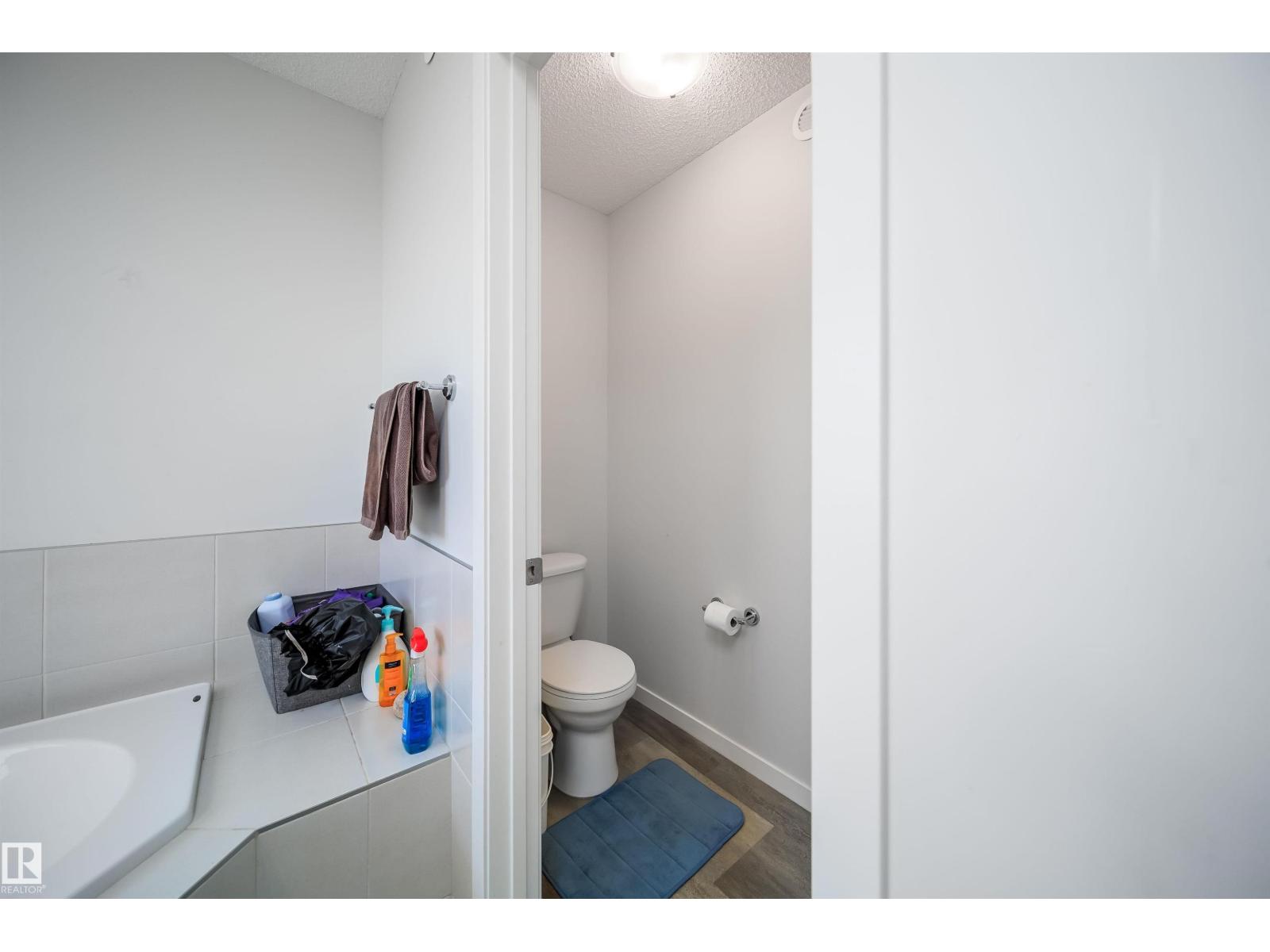 9651 229 ST NW, Edmonton