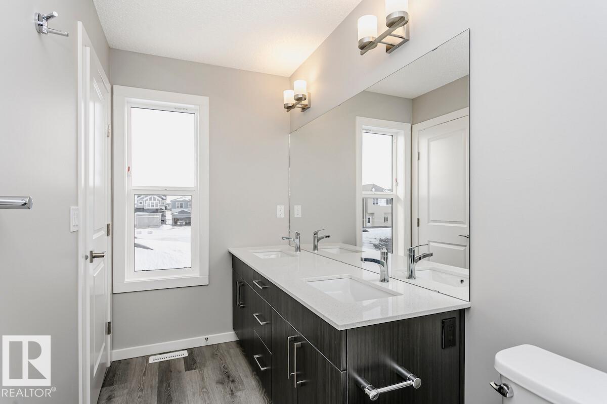 314 Hawthorn WY, Leduc