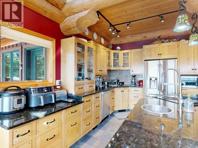 6-10289 FINN BAY ROAD, Powell River