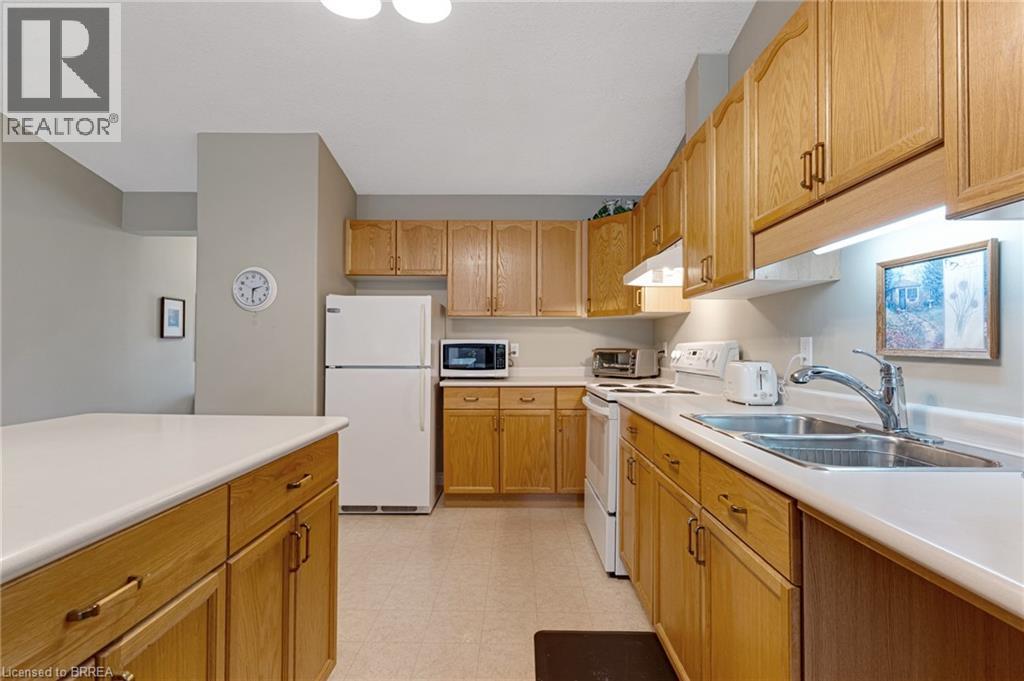 110 SOMERSET Road Unit# 4, Brantford, Ontario, N3R5A8 — Photo 20