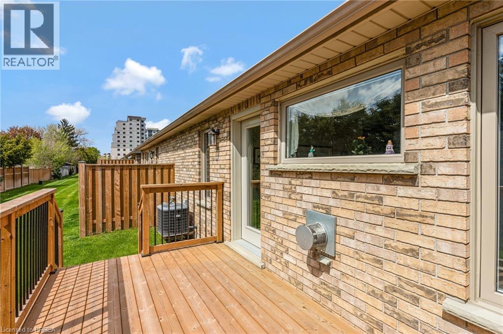 110 SOMERSET Road Unit# 4, Brantford, Ontario, N3R5A8 — Photo 30