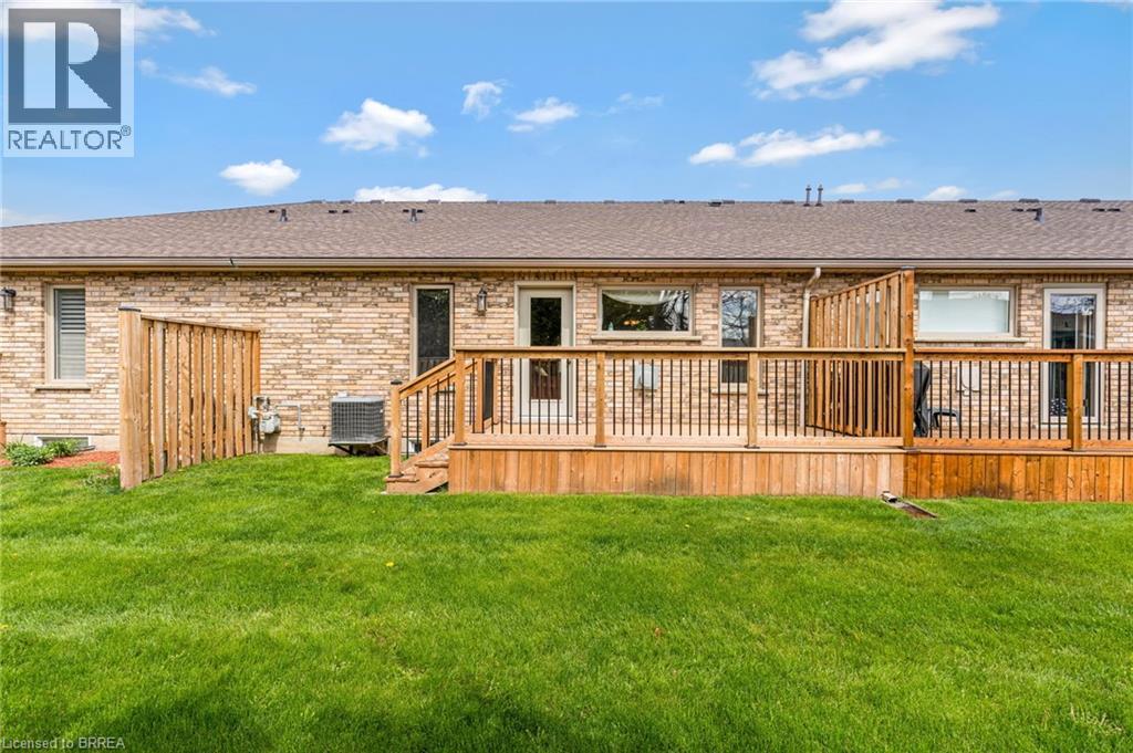 110 SOMERSET Road Unit# 4, Brantford, Ontario, N3R5A8 — Photo 32