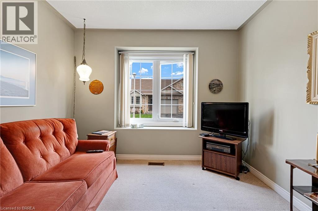110 SOMERSET Road Unit# 4, Brantford, Ontario, N3R5A8 — Photo 5