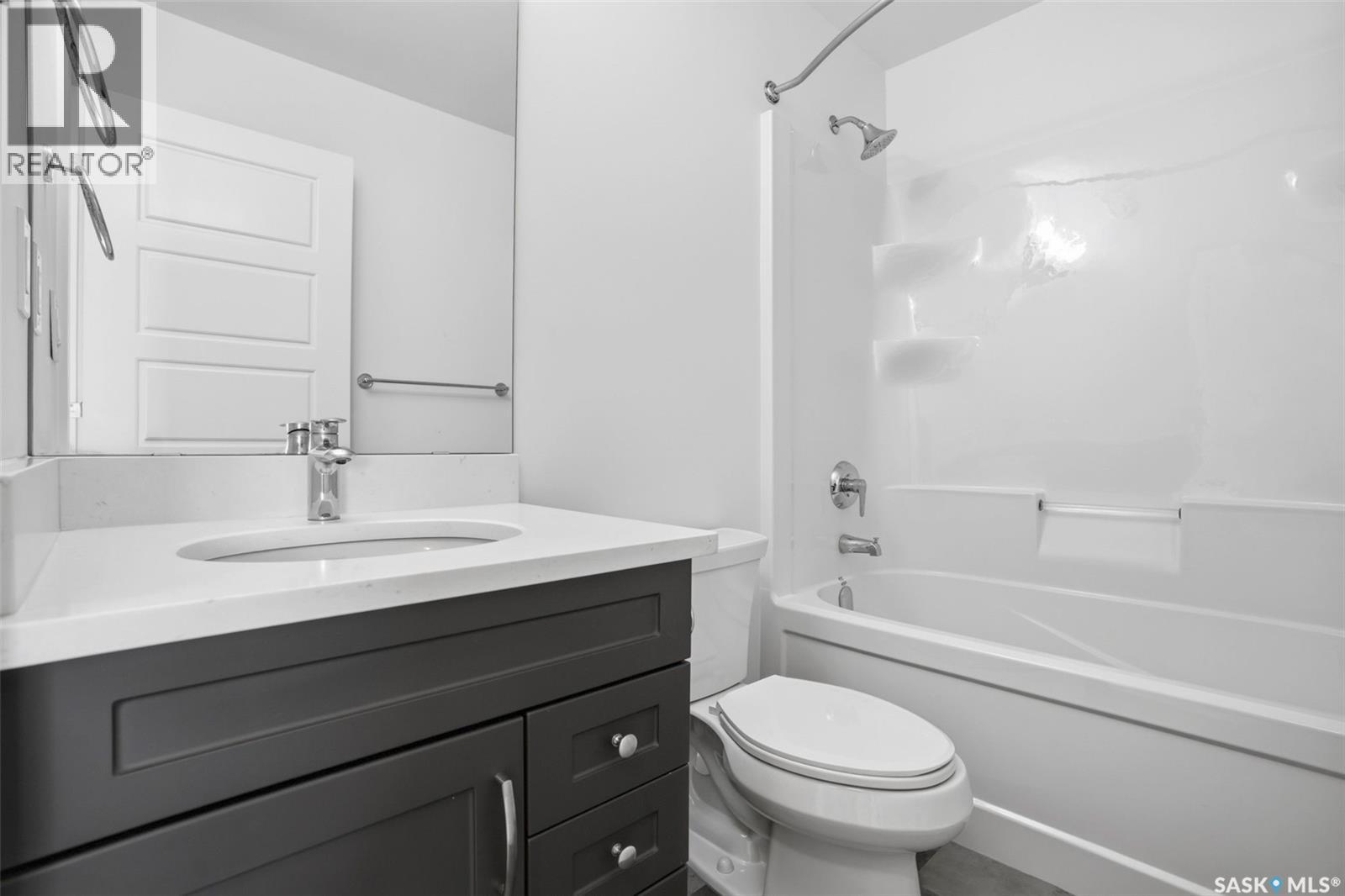 #340 McOrmond DRIVE - 21