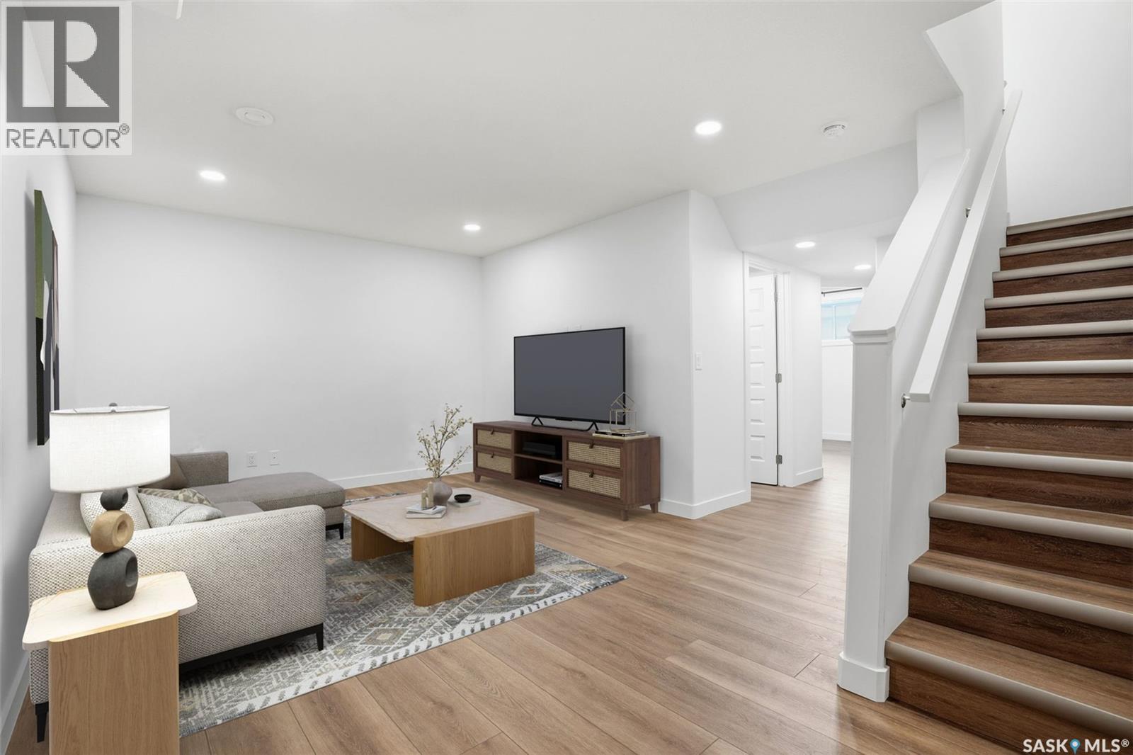 #340 McOrmond DRIVE - 24