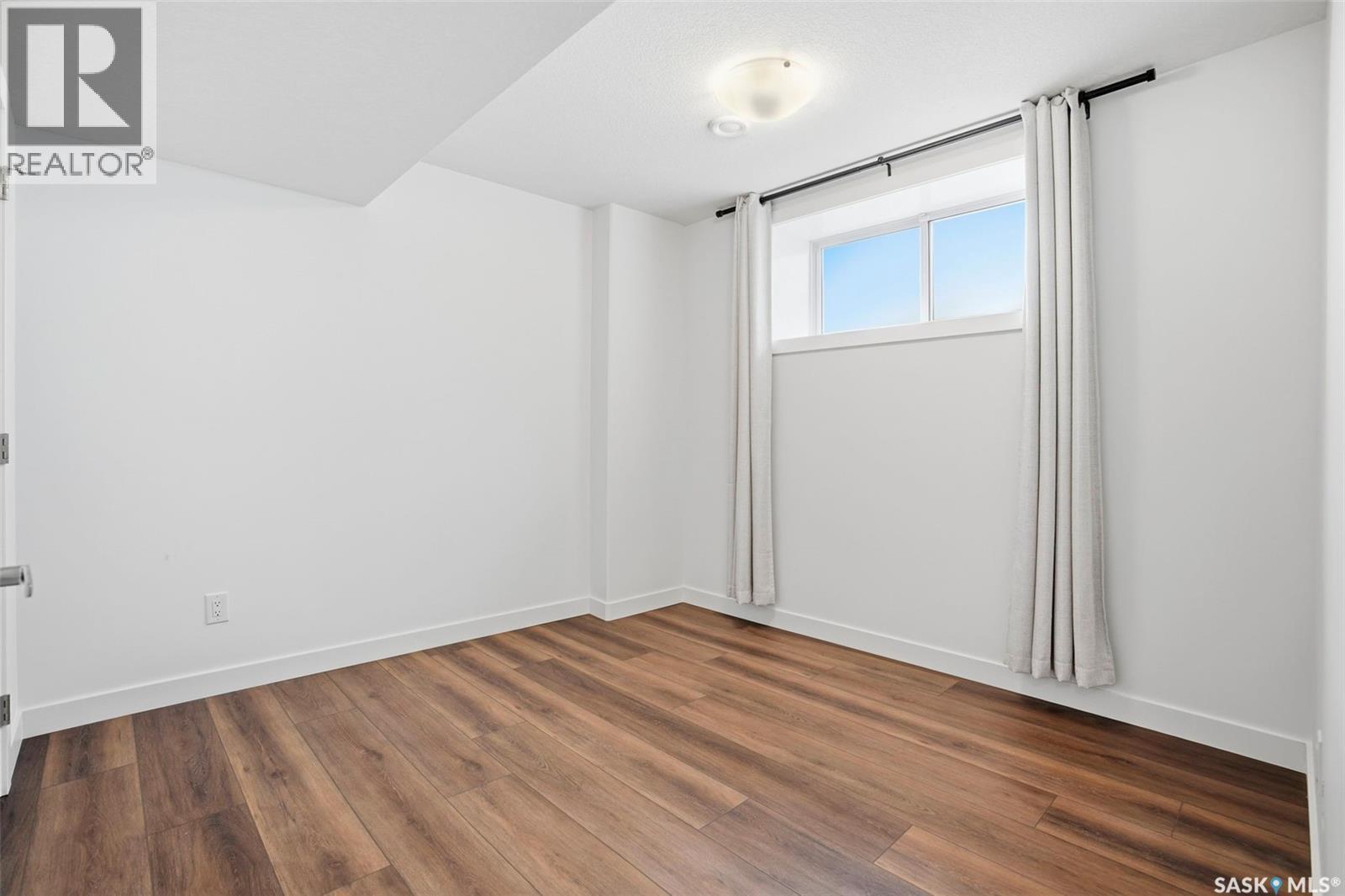 #340 McOrmond DRIVE - 28
