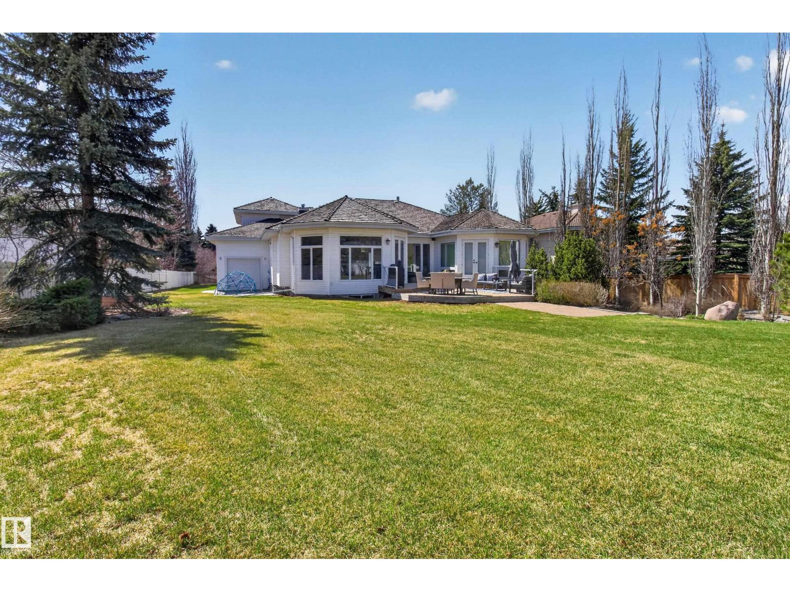 525 ESTATE DR, Sherwood Park